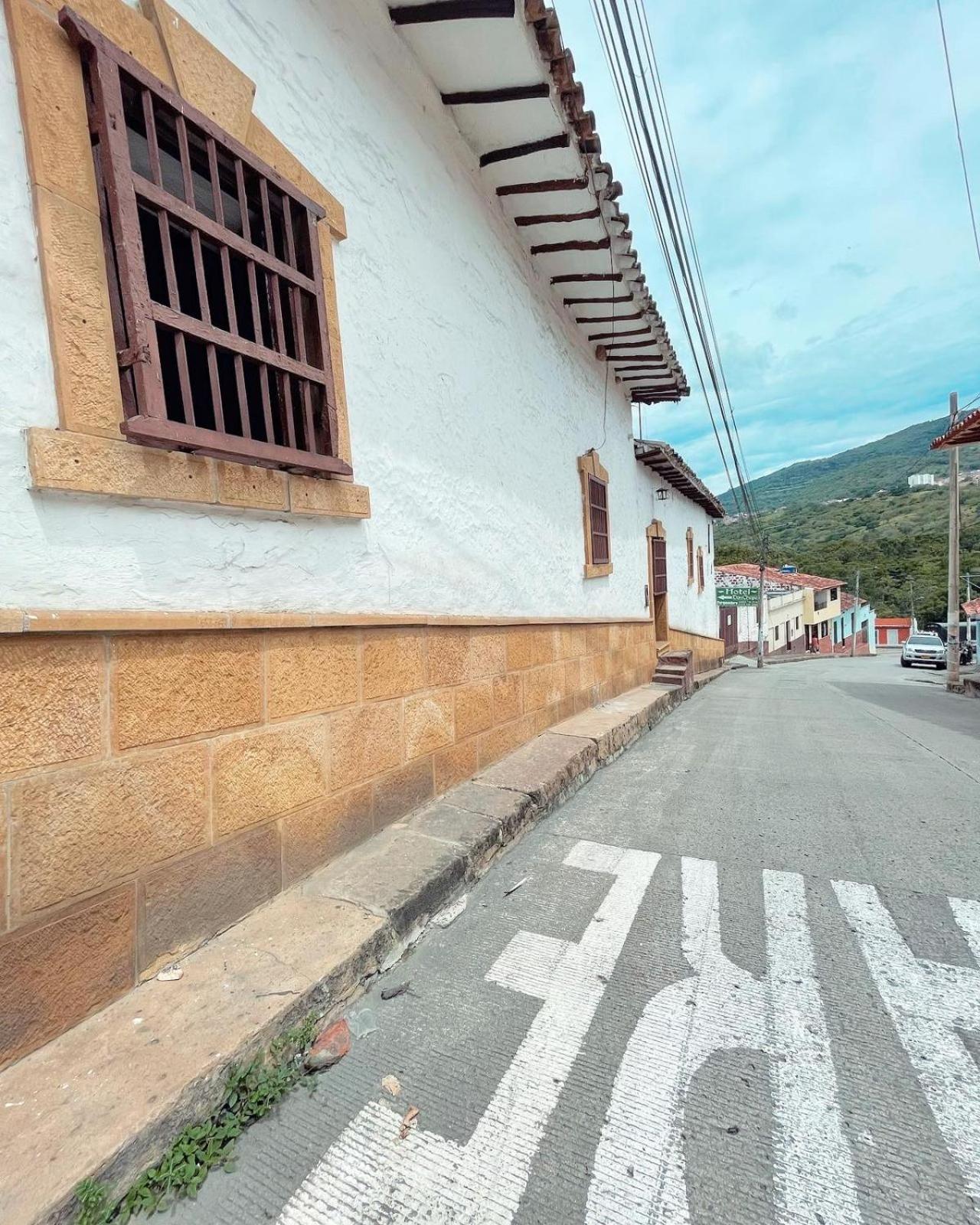 Hotel Casa Posada Don Chepe San Gil Exteriér fotografie
